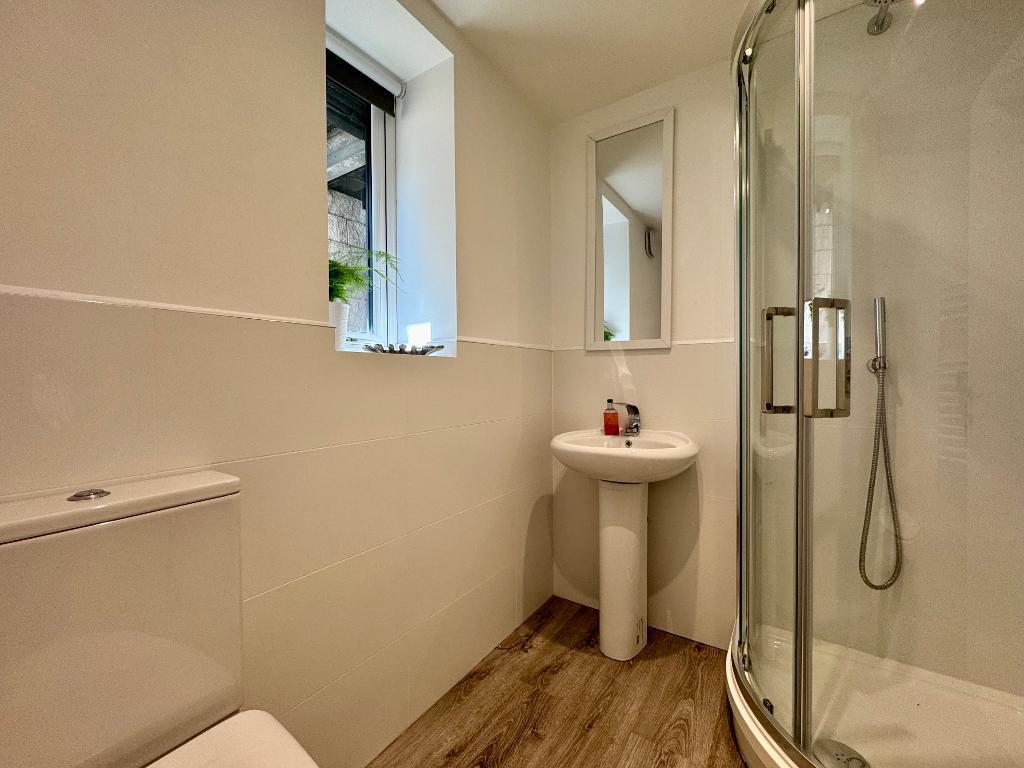 Family shower room