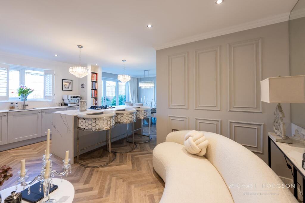60 Leighfield-19.jpg