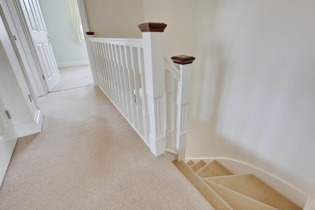 b84a49f6-4S6A7704...