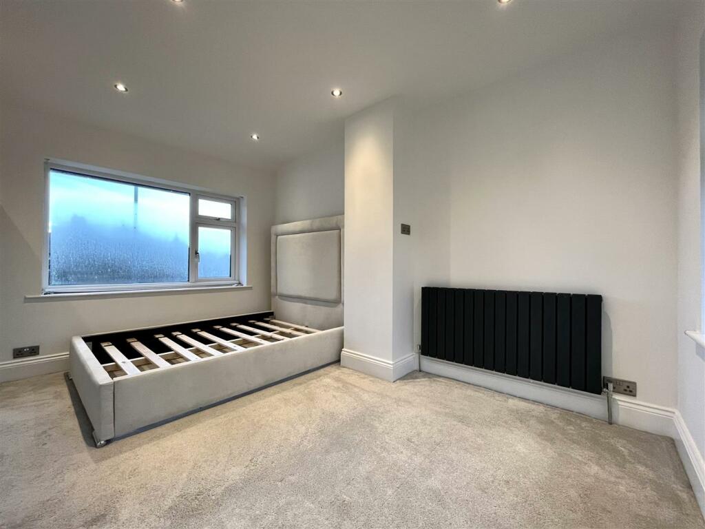 Bedroom 1 Aspect 2