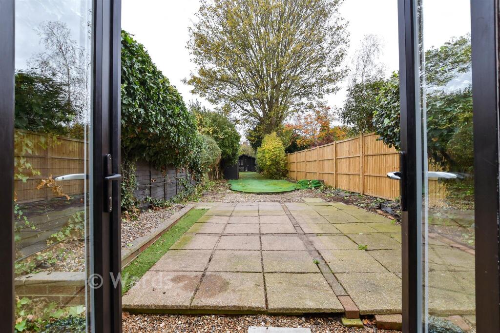 External Lifestyle Photograph