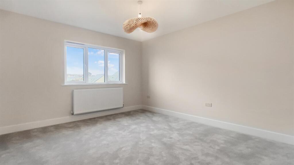 Large Double Bedroom