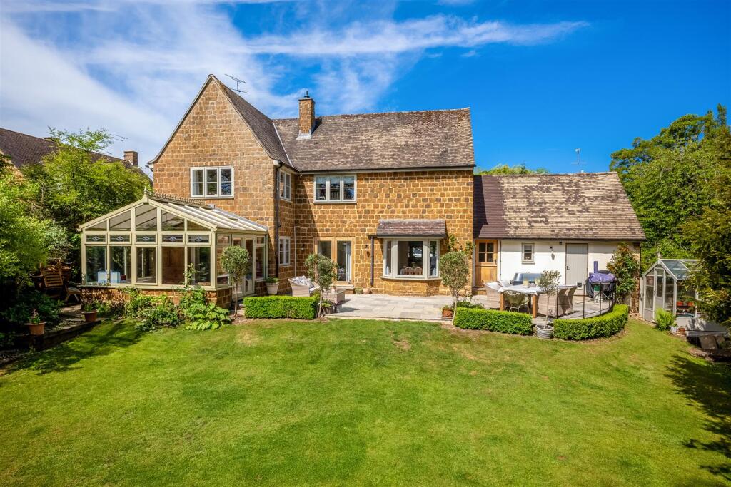 Apple Cottage-1621-19.jpg