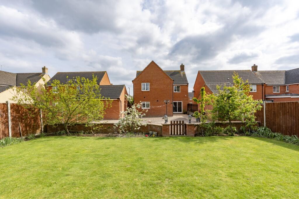 16 Juno Way, EweMove Peterborough West, Rear View