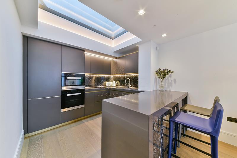 PARK CRESCENT, 22E- (12).jpg