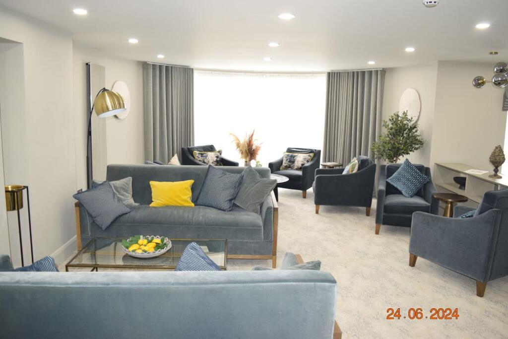 Communal Lounge