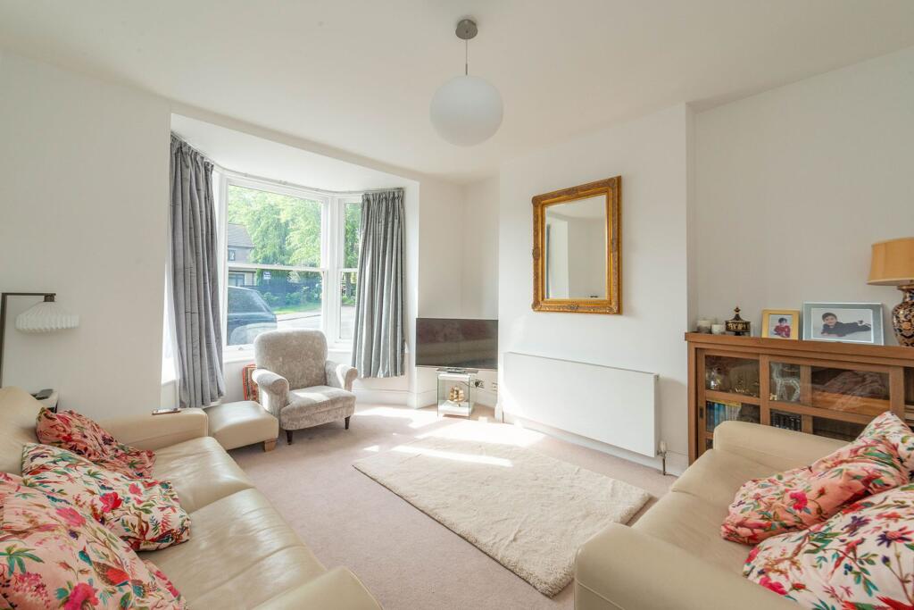 KITCHENS AND RECEPTION ROOMS