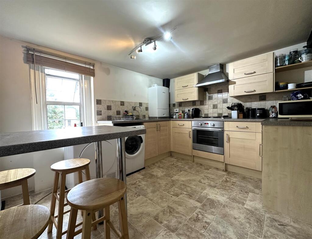 Kitchen II.jpg