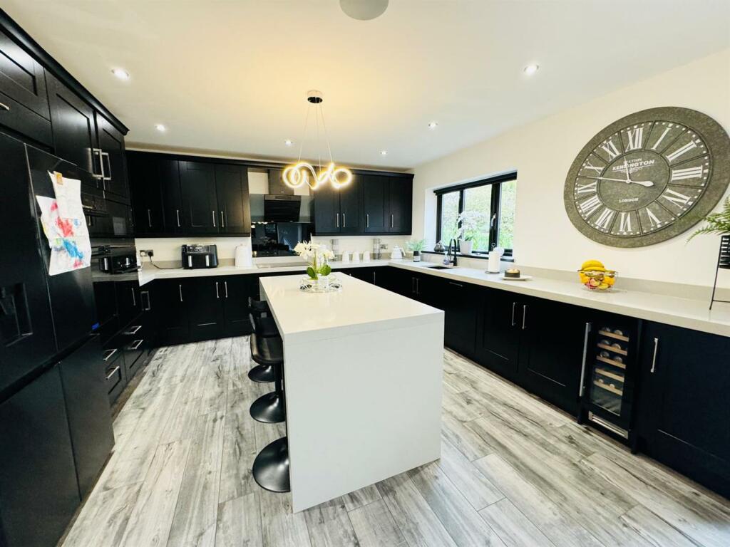 Kitchen Living Dining Area