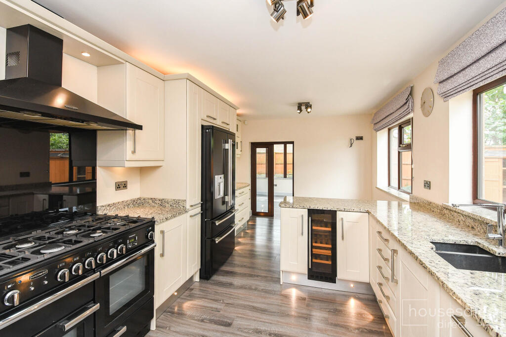 Kitchen / Diner