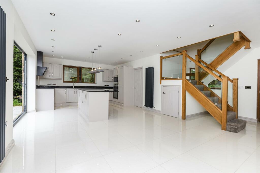 Living/Dining Kitchen