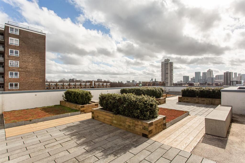 Communal Roof Terrace