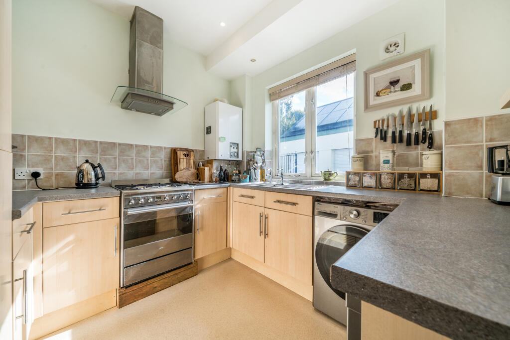 1359096-12-68da899cdef38-ARW-1