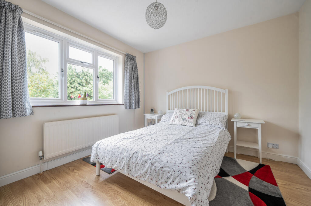 1339828-22-68a743...