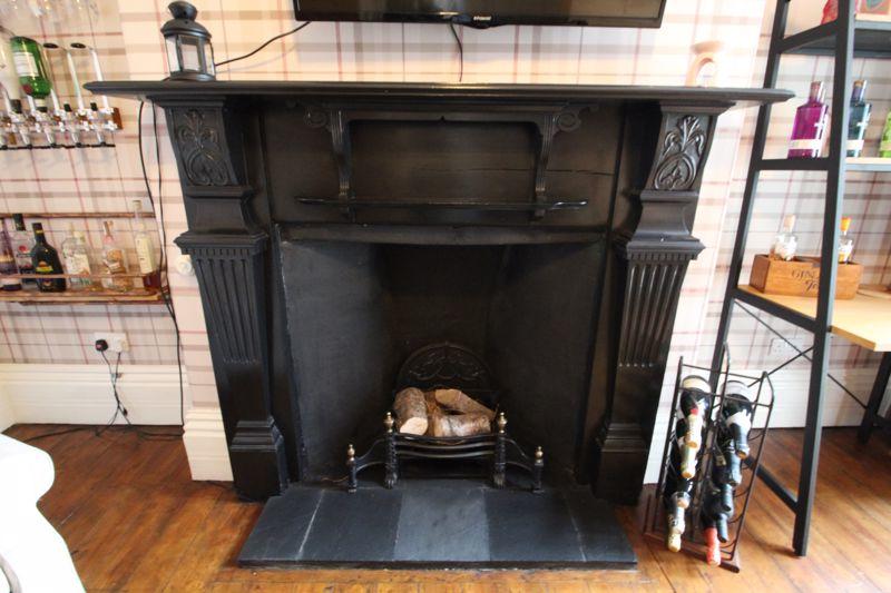 Photo 12