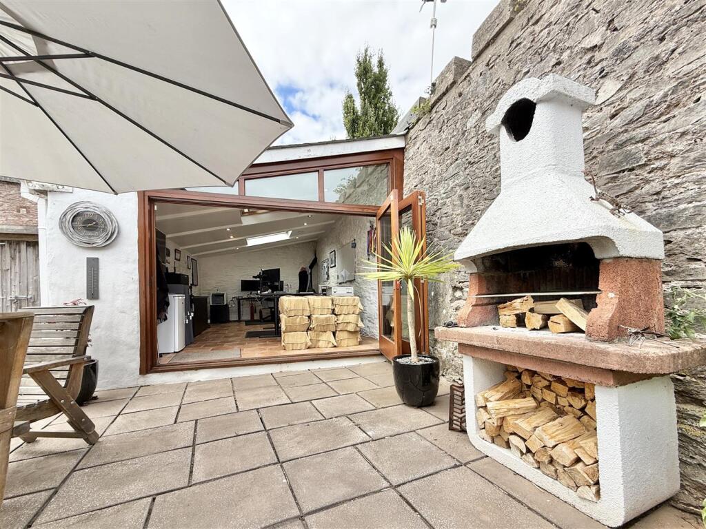 Into Studio-Office.jpeg