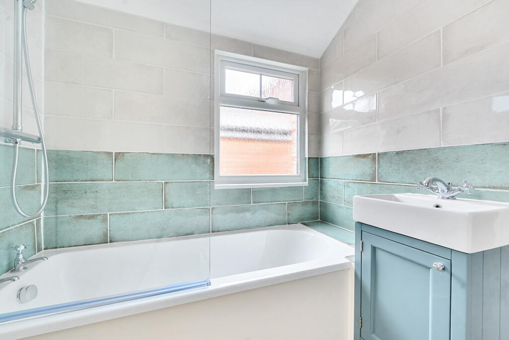 1340089-13-68a301...