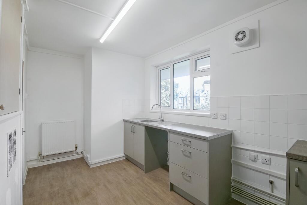 Flat 65, George Downing Estate, Cazenove Road, Stoke Newington, N16 6BE