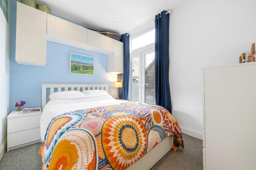 Bedroom (2).JPG