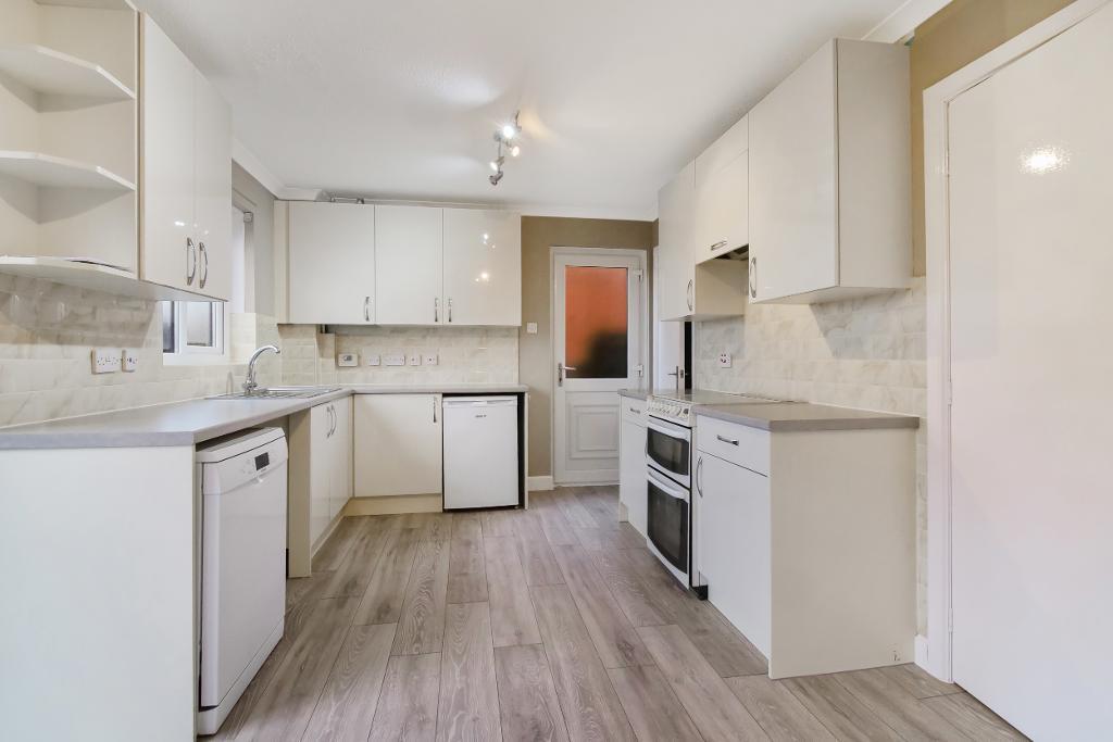 Kitchen/ Dining