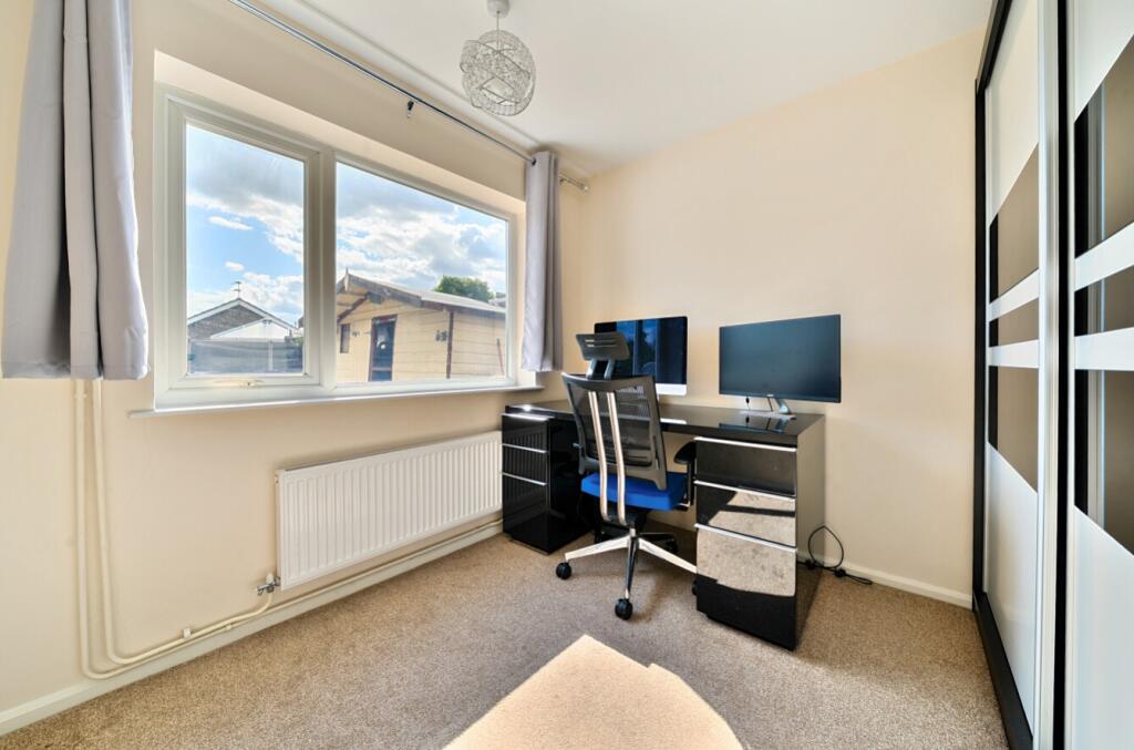 1294528-16-682f45b2e8a82-ARW-1