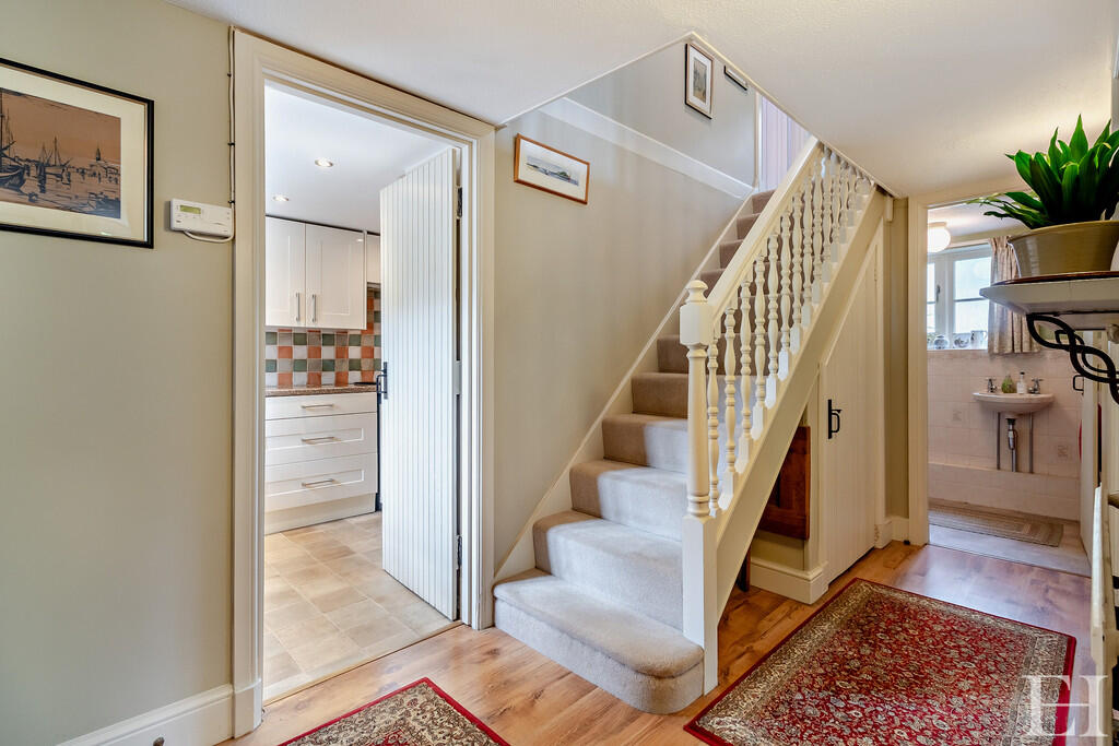 8658864-interiorW...