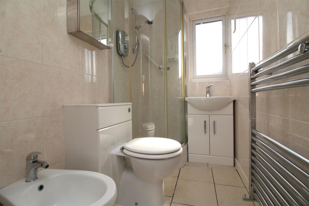 ensuite .JPG
