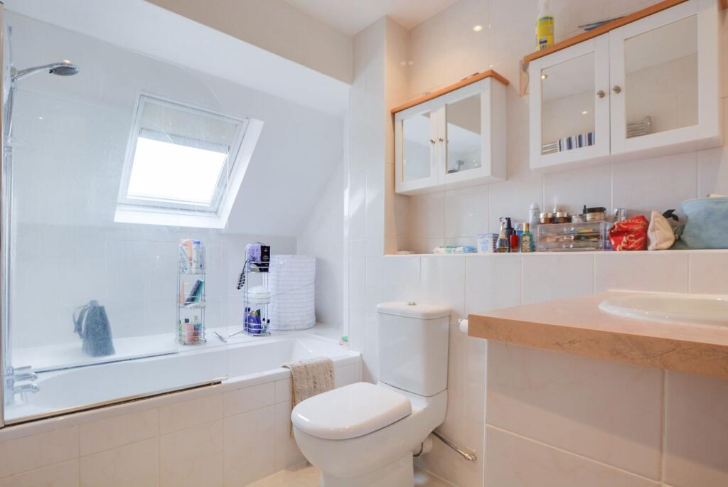 En-Suite Bathroom