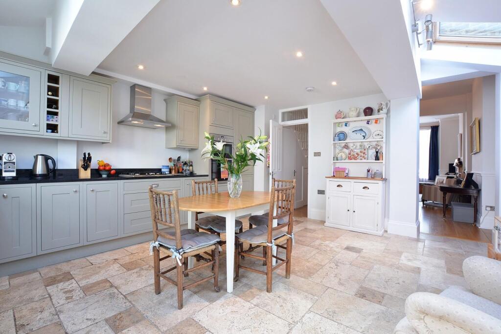 16'4 Kitchen / Family Room