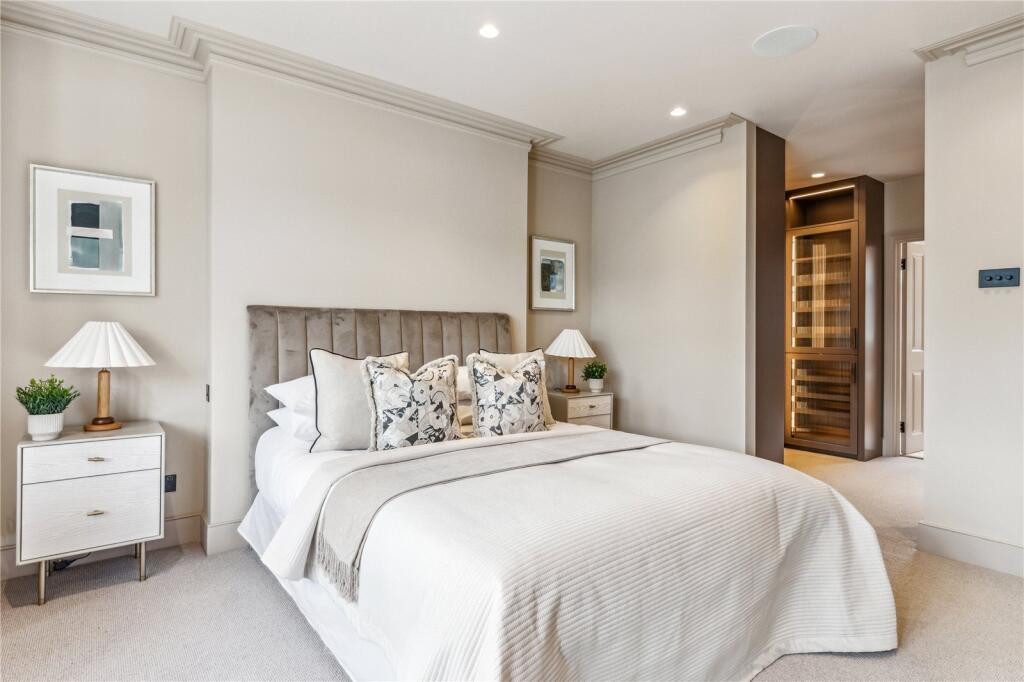 Principal Bedroom