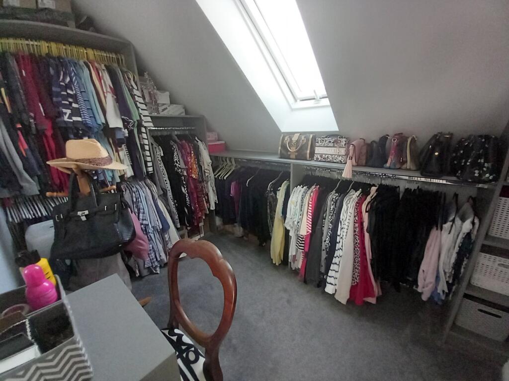 DRESSING ROOM