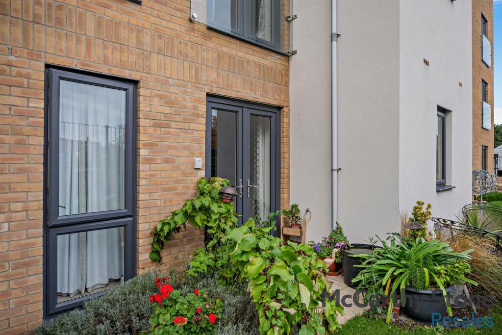 8670529-exterior03-800.jpg