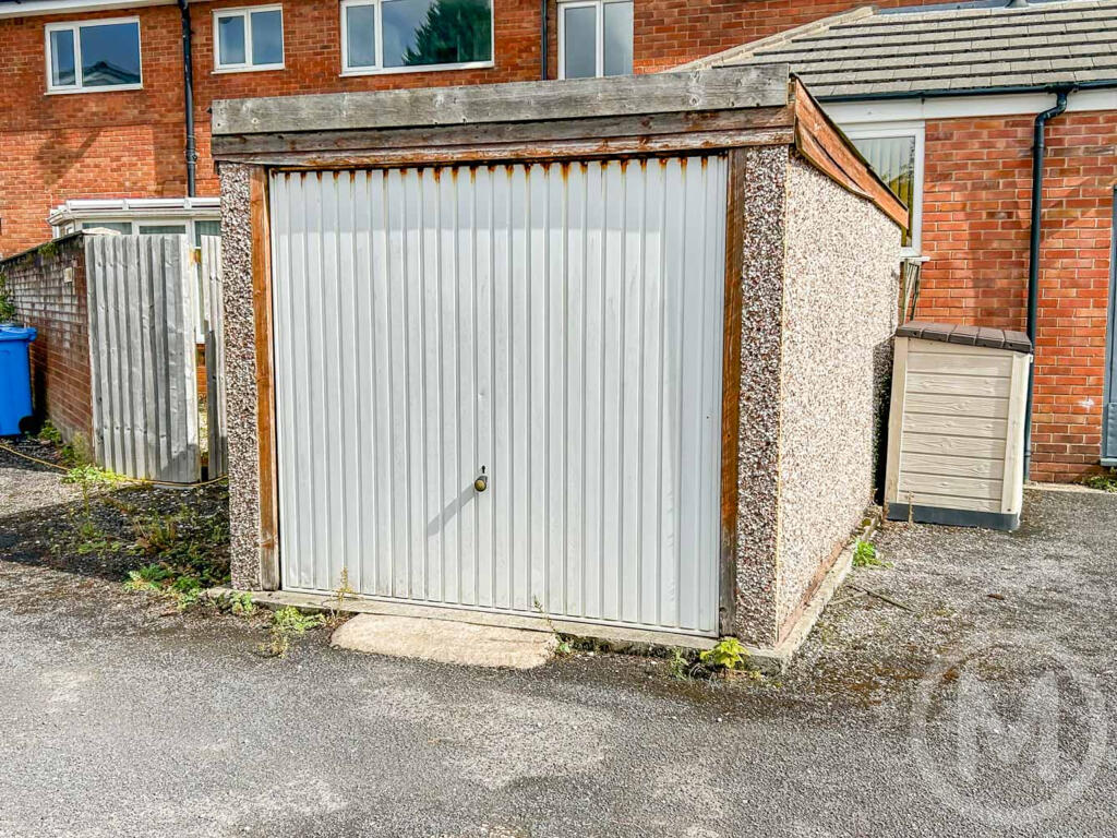 park hall centre 1 (16).JPG