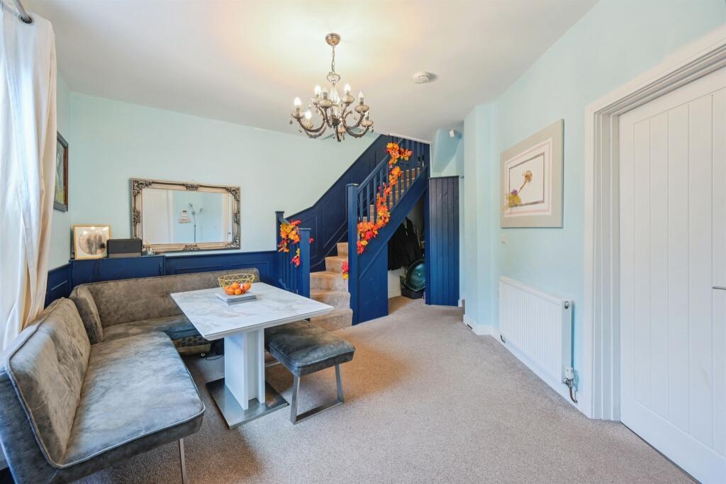 Dining Room:
