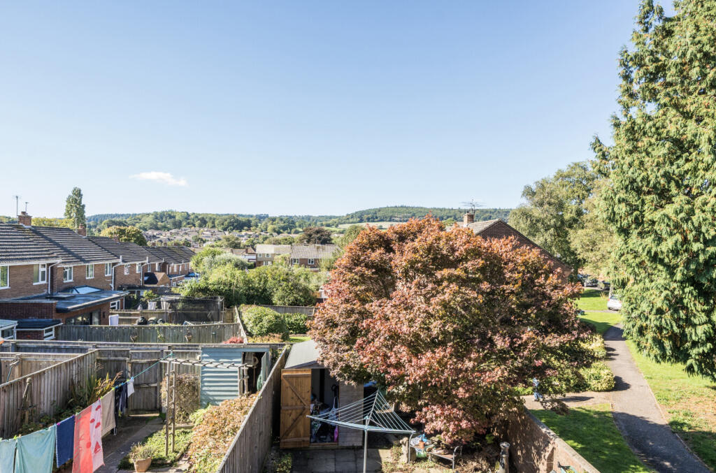 1354358-11-68d295...