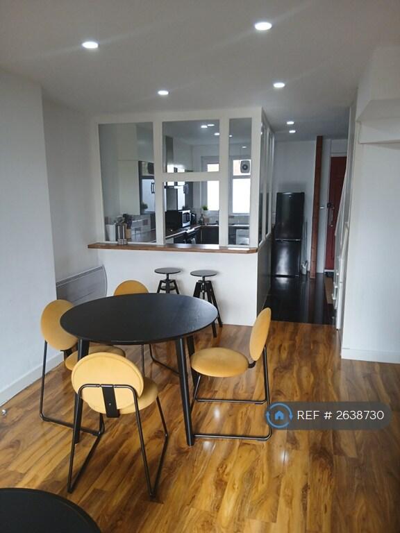 Lounge/Diner