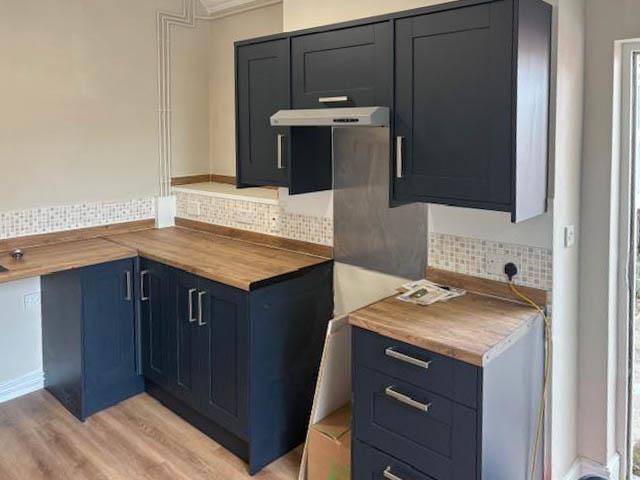 flat 6 kitchen 1.jpg