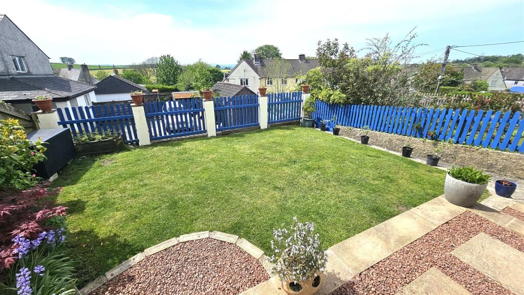 Further Garden.jpg
