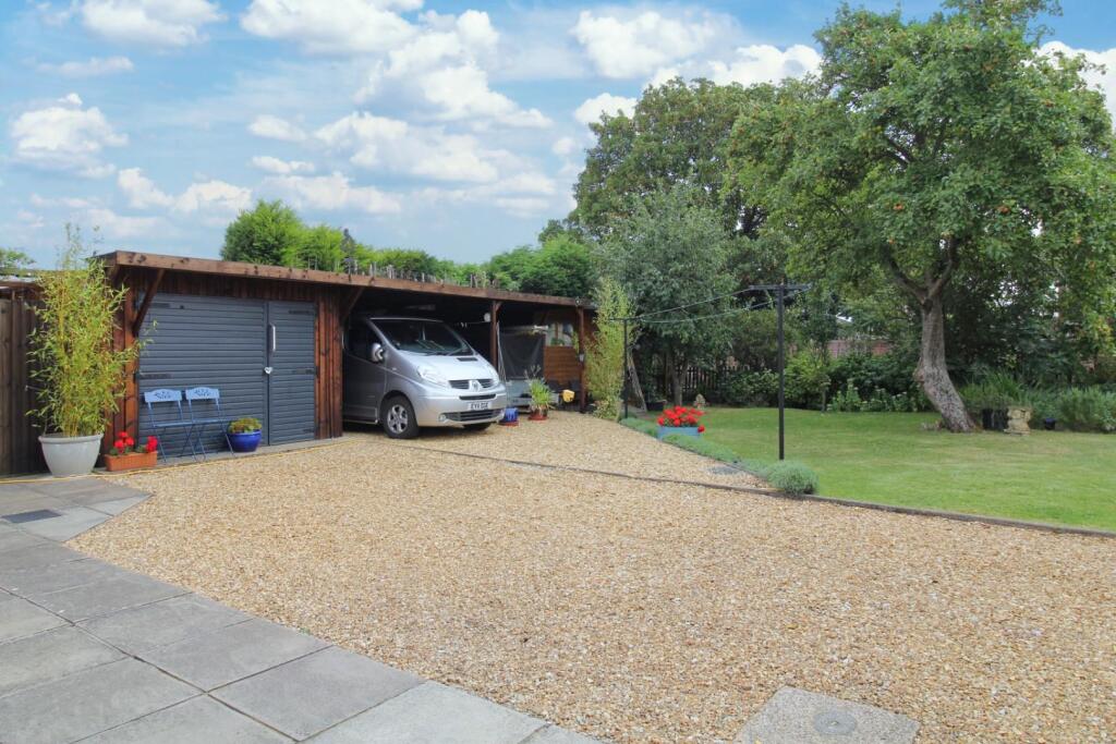 Garage EH.jpg