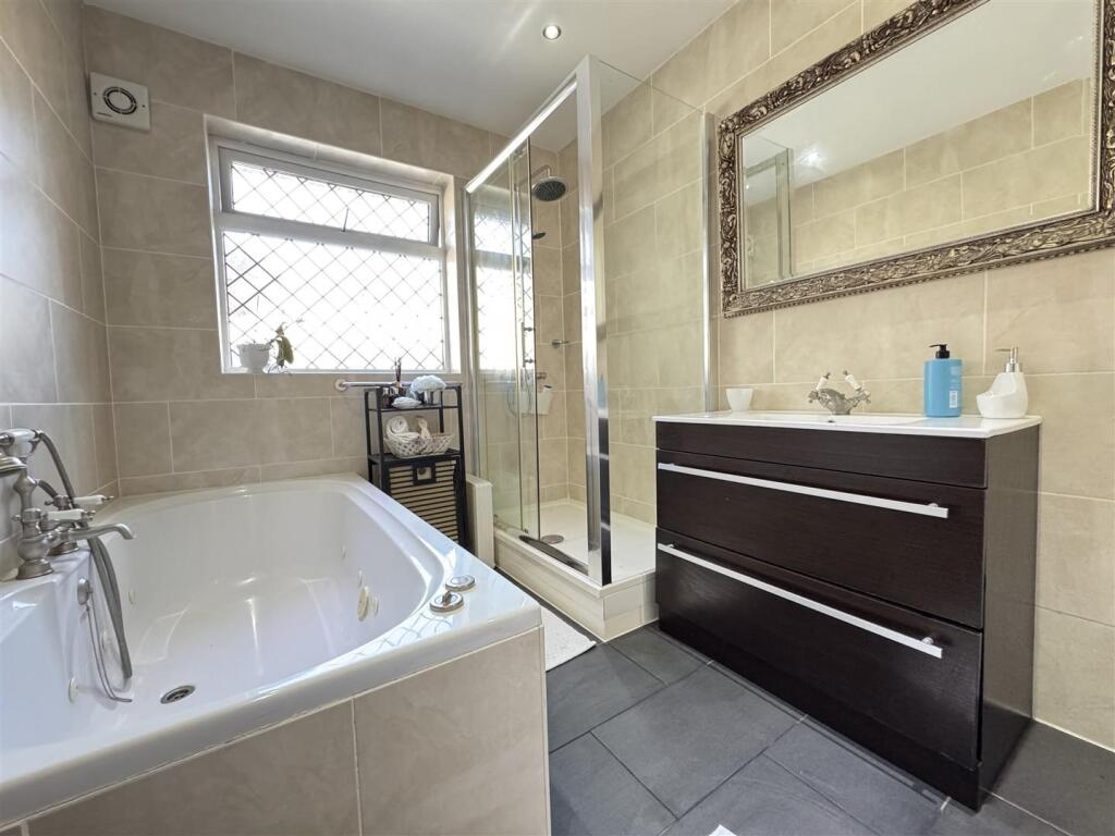 IMG_7976 (Large).JPG