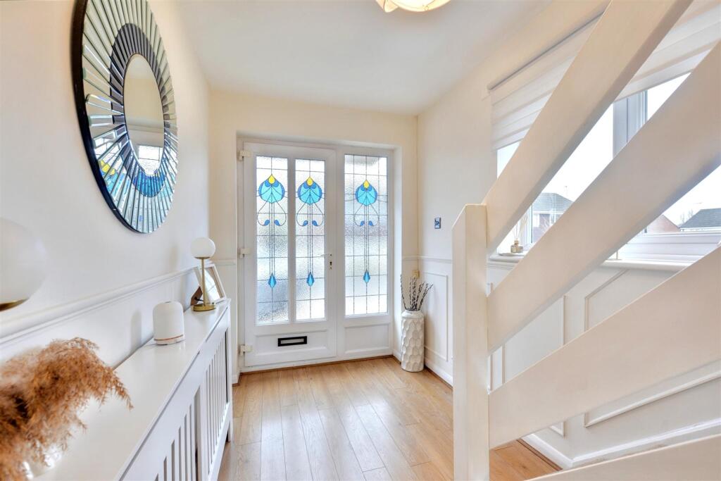 Entrance Hall_1.jpeg