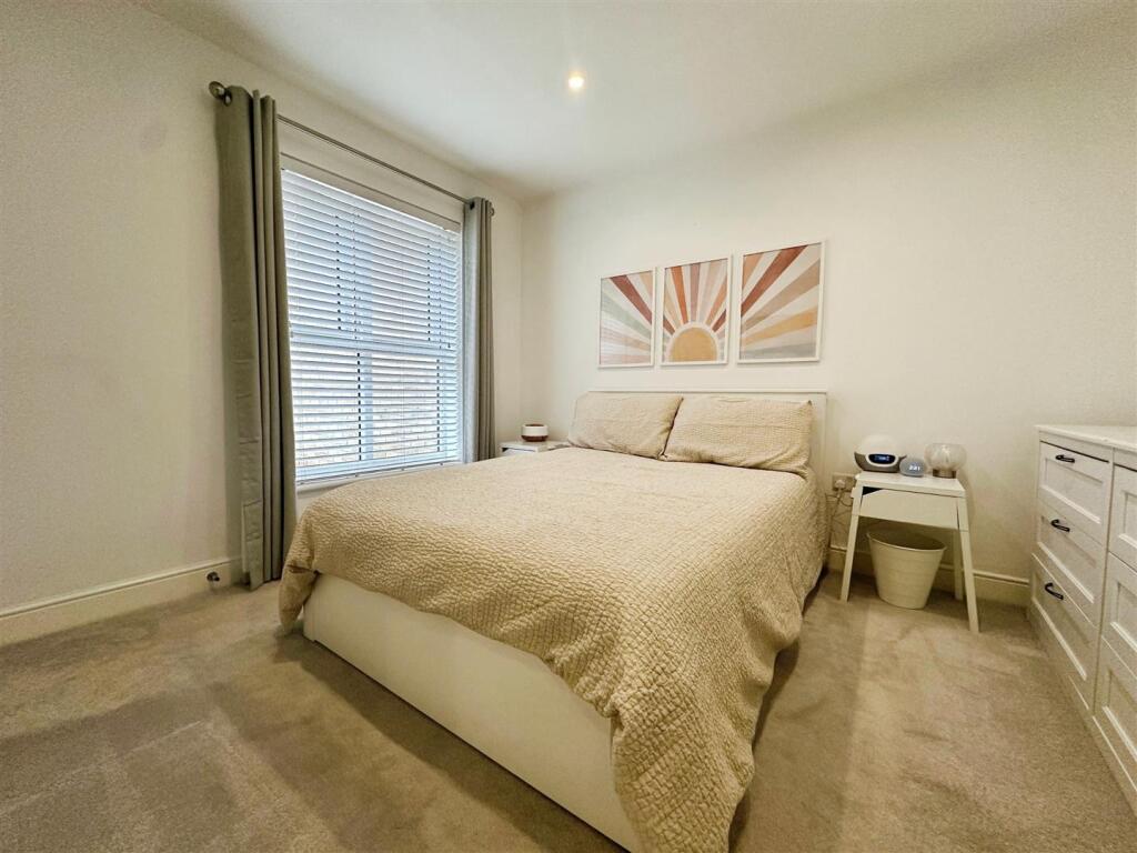 615eb910--4021-B832-C00AE8E8C063-60458-000010E2D61