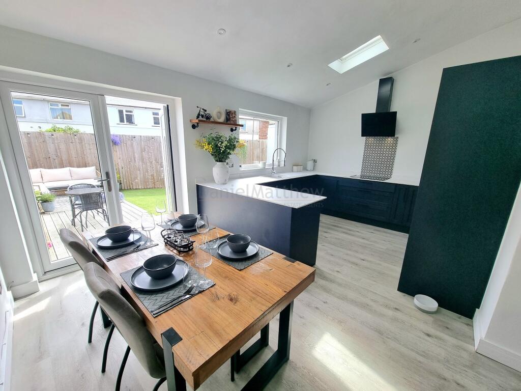 Open Plan Kitchen/Dining/Family Room