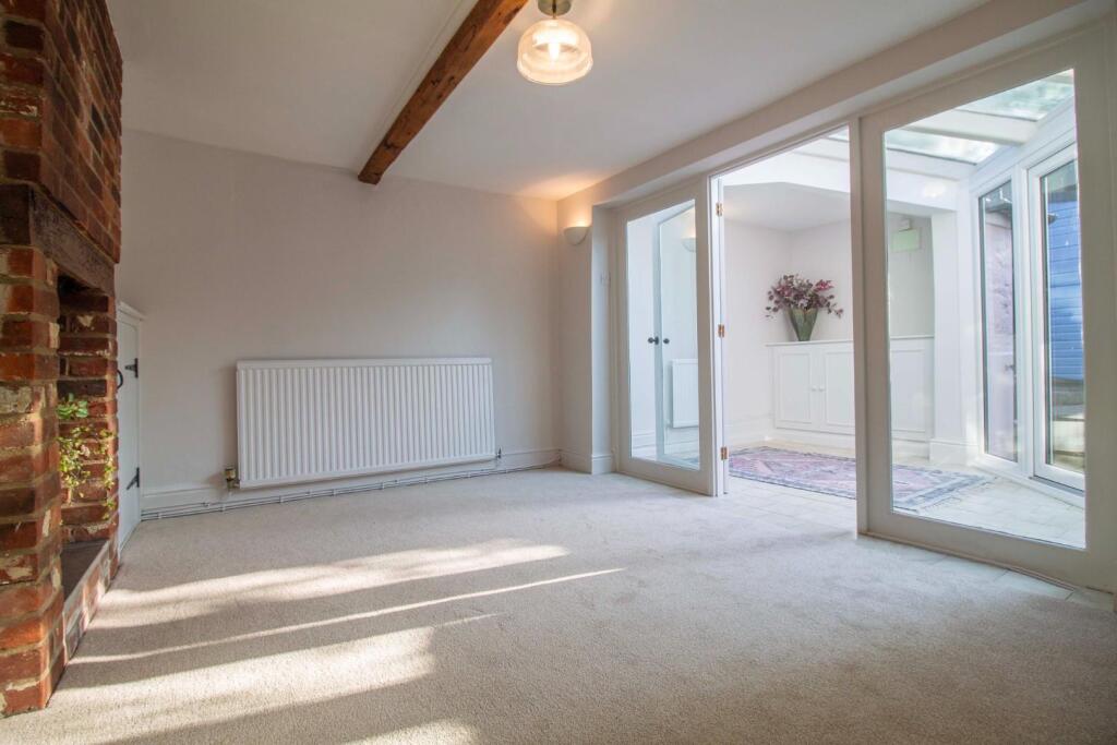 Cobbler's Cottage, Sparhawk Street [Sitting Room] 
