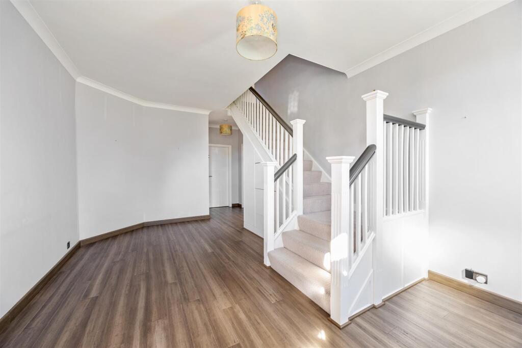 Grange Park, 14-035.jpg