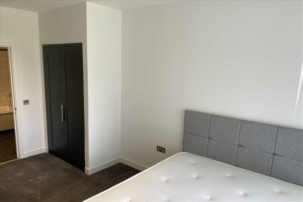 Grantham House, E14