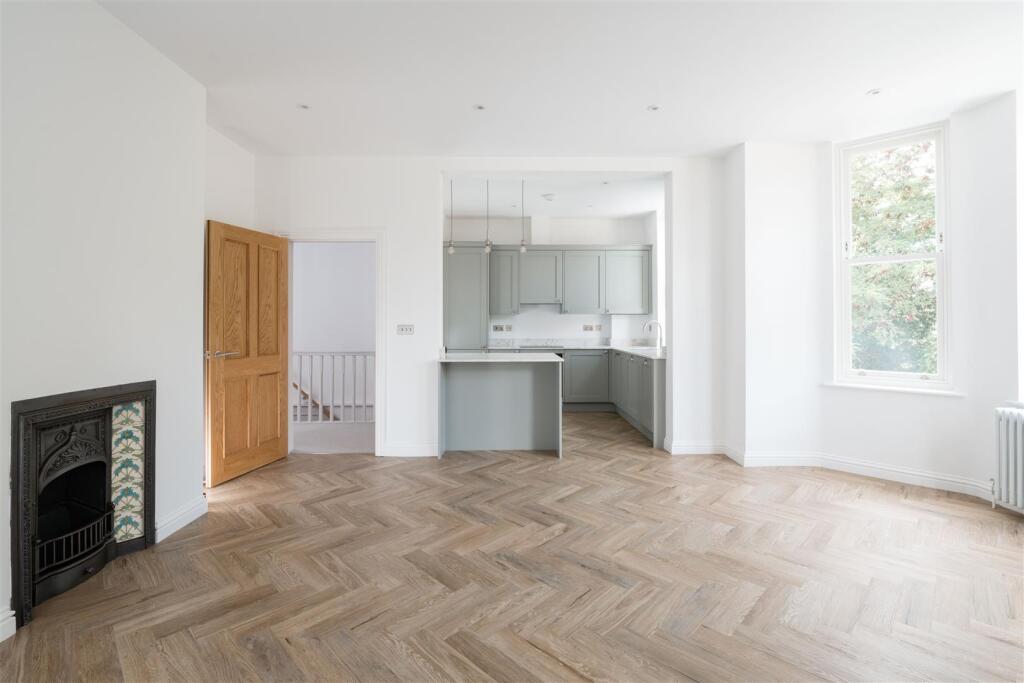 Gosmore Ley Close-91.jpg