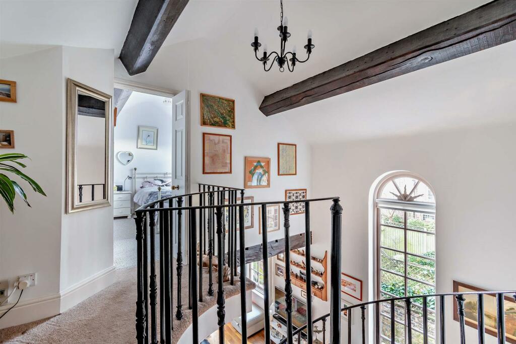 8631499-interior08-800.jpg