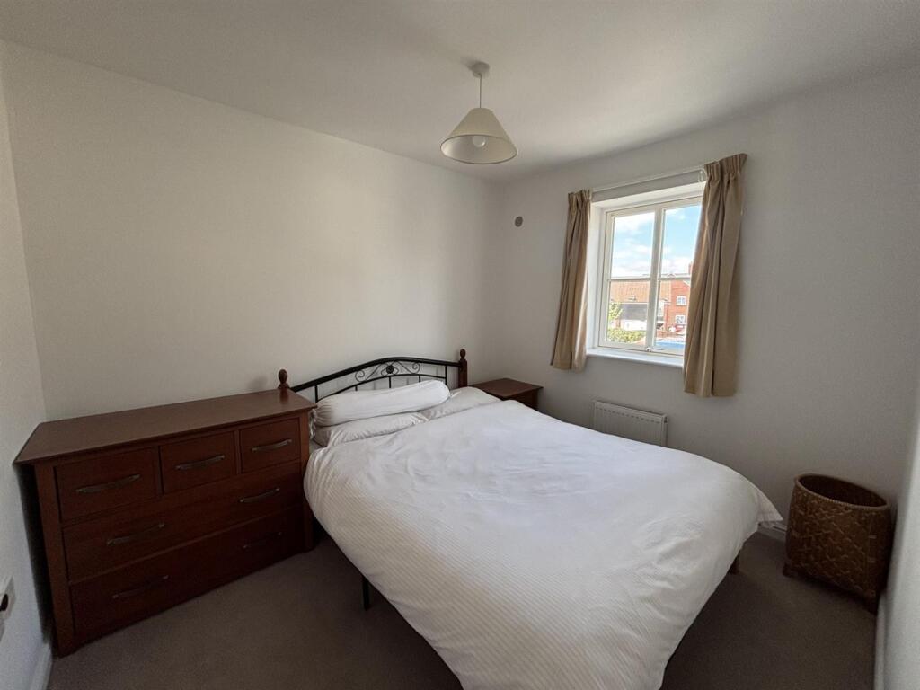 Bedroom 2.jpg