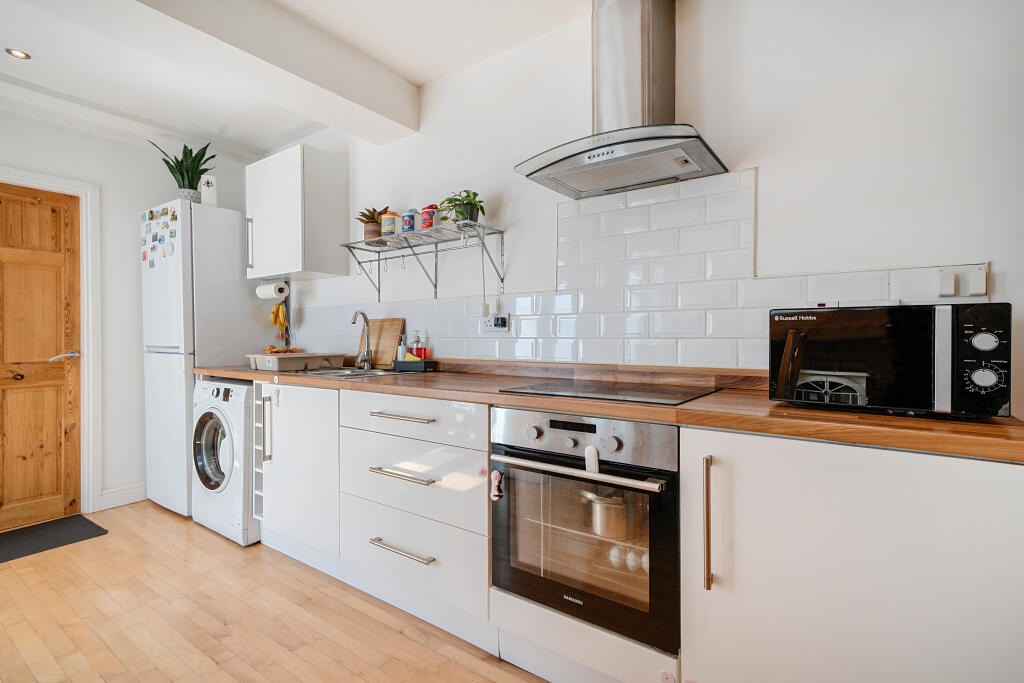 1312965106852b24767476